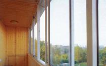 Избор на рамки за балкон, как да спестите пари и коя инсталация е по-добра