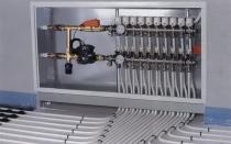 Instalarea podelelor cu apă caldă sub laminat: caracteristici de instalare