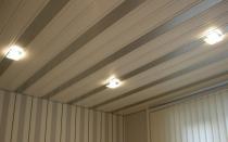Πάνελ PVC για οροφές: εγκατάσταση, στερέωση
